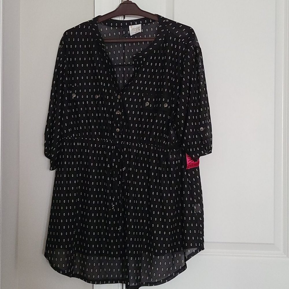 Siren Lily Maternity Top NWT